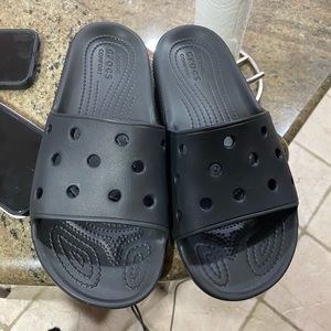Croc sandals M8.5/W10